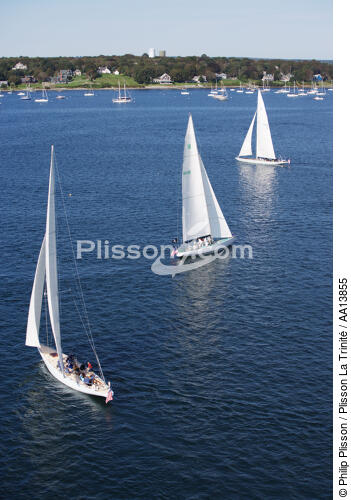 Régate de 12 mètres JI devant Newport. - © Philip Plisson / Plisson La Trinité / AA13855 - Nos reportages photos - Nouvelle Angleterre