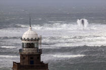 Storm at sea at the Penmarc'h point. © Philip Plisson / Plisson La Trinité / AA13916 - Photo Galleries - Buoys and beacons