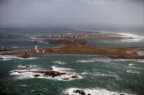 Tempête sur l'île de Sein. © Philip Plisson / Plisson La Trinité / AA13936 - Nos reportages photos - Mer agitée