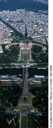 Paris, La Tour Eiffel et le Trocadéro. - © Guillaume Plisson / Plisson La Trinité / AA13969 - Nos reportages photos - Ile-de-France