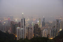 Hong Kong by night. © Philip Plisson / Plisson La Trinité / AA14020 - Nos reportages photos - Gratte-ciel