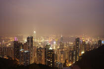 Hong Kong by night. © Philip Plisson / Plisson La Trinité / AA14021 - Nos reportages photos - Gratte-ciel