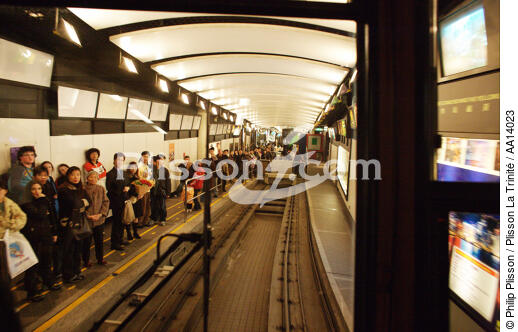Tramway in Hong Kong. - © Philip Plisson / Plisson La Trinité / AA14023 - Photo Galleries - Tramway