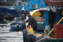 Dans le port d' Aberdeen, Hong Kong. © Philip Plisson / Pêcheur d’Images / AA14049 - Nos reportages photos - Hong Kong, ville de contrastes