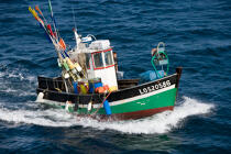 Petite Pêche autour de Groix. © Philip Plisson / Plisson La Trinité / AA14099 - Nos reportages photos - Groix