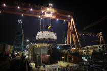 La ville portuaire de Ulsan en Corée de Sud. © Philip Plisson / Pêcheur d’Images / AA14190 - Nos reportages photos - Chantier Hyundai, le plus grand chantier maritime du monde.
