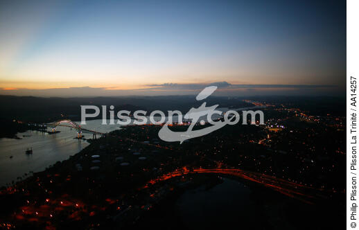 Panama Canal. - © Philip Plisson / Plisson La Trinité / AA14257 - Photo Galleries - Panama City