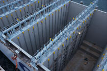 Construction d'un porte conteneur à Ulsan. © Philip Plisson / Plisson La Trinité / AA14268 - Nos reportages photos - Construction navale