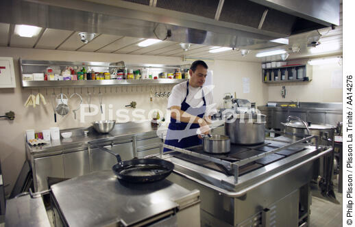 kitchen of a containership in Shanghai. - © Philip Plisson / Plisson La Trinité / AA14276 - Photo Galleries - Containership