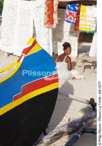 Anakao - Madagascar. - © Philip Plisson / Plisson La Trinité / AA14377 - Nos reportages photos - Femme