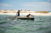 Anakao - Madagascar. © Philip Plisson / Plisson La Trinité / AA14410 - Photo Galleries - Rowing boat