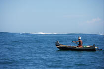 Anakao - Madagascar. © Philip Plisson / Plisson La Trinité / AA14420 - Photo Galleries - Fisherman