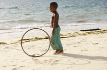 Ifaty - Madagascar. © Philip Plisson / Plisson La Trinité / AA14462 - Nos reportages photos - Enfant