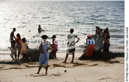 Ifaty - Madagascar. - © Philip Plisson / Plisson La Trinité / AA14468 - Nos reportages photos - Filet de pêche