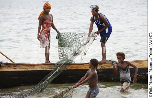 Ifaty - Madagascar. - © Philip Plisson / Plisson La Trinité / AA14472 - Photo Galleries - Fishing nets