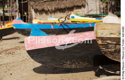 Ifaty - Madagascar. - © Philip Plisson / Plisson La Trinité / AA14480 - Nos reportages photos - Elément d'un bateau