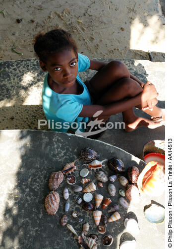 Ifaty - Madagascar. - © Philip Plisson / Plisson La Trinité / AA14513 - Photo Galleries - Child