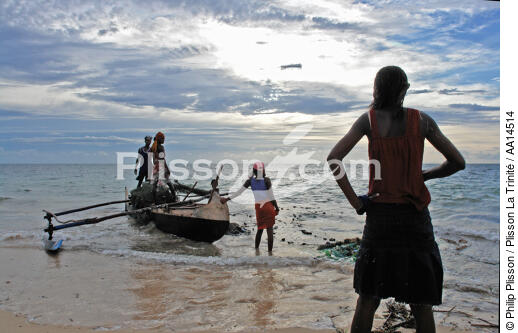 Ifaty - Madagascar. - © Philip Plisson / Plisson La Trinité / AA14514 - Nos reportages photos - Enfant