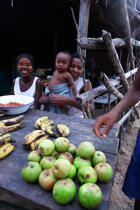 Ifaty - Madagascar. © Philip Plisson / Plisson La Trinité / AA14525 - Photo Galleries - Woman