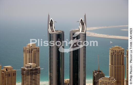 Dubaï. - © Philip Plisson / Plisson La Trinité / AA14923 - Nos reportages photos - Immeuble
