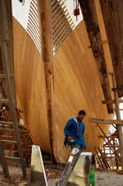 Construction de boutre à Dubaï. © Philip Plisson / Pêcheur d’Images / AA14932 - Nos reportages photos - Chantier Naval