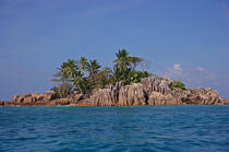 Les Seychelles. © Philip Plisson / Plisson La Trinité / AA15004 - Nos reportages photos - Rocher