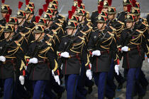 Republican guard. Champs Elysées. © Philip Plisson / Plisson La Trinité / AA15098 - Photo Galleries - Tradition