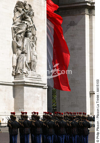 Republican guard. Arc de triomphe - © Philip Plisson / Plisson La Trinité / AA15103 - Photo Galleries - Parade