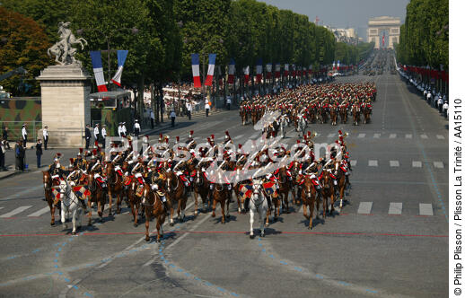 Republican guard. Champs-Élysées - © Philip Plisson / Plisson La Trinité / AA15110 - Photo Galleries - Champs Elysées