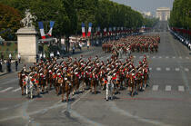 Republican guard. Champs-Élysées © Philip Plisson / Plisson La Trinité / AA15110 - Photo Galleries - Police station