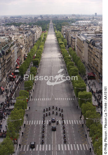 Défile du 14 juillet. - © Philip Plisson / Plisson La Trinité / AA15161 - Nos reportages photos - Paris