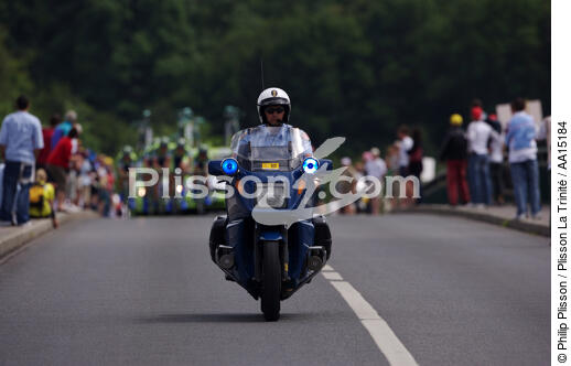 Tour de France 2005. Escadron motocycliste. - © Philip Plisson / Plisson La Trinité / AA15184 - Nos reportages photos - Transport routier