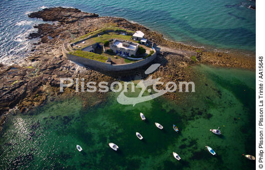 Fort Bloqué near Lorient. - © Philip Plisson / Plisson La Trinité / AA15648 - Photo Galleries - Morbihan