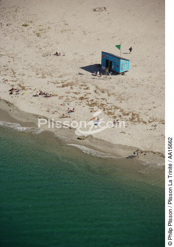 La plage des Grands Sables à Groix, la seule plage convexe d'Europe. - © Philip Plisson / Plisson La Trinité / AA15662 - Nos reportages photos - Plage
