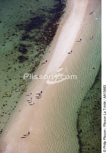 La plage du Men-Du à la Trinité sur mer. - © Philip Plisson / Plisson La Trinité / AA15683 - Photo Galleries - Men Du