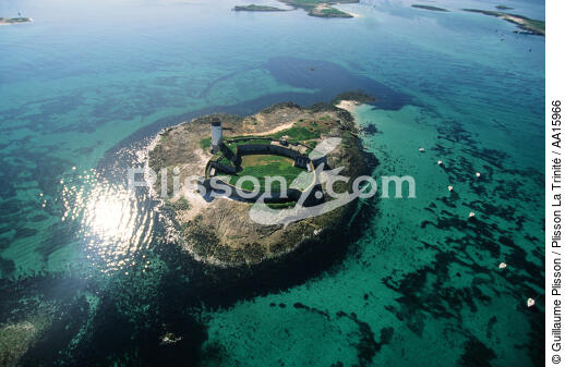 Fort Cigogne on Glenan islands. - © Guillaume Plisson / Plisson La Trinité / AA15966 - Photo Galleries - Glénan [The Archipelago of the]