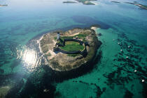 Fort Cigogne on Glenan islands. © Guillaume Plisson / Plisson La Trinité / AA15966 - Photo Galleries - Fort Cigogne