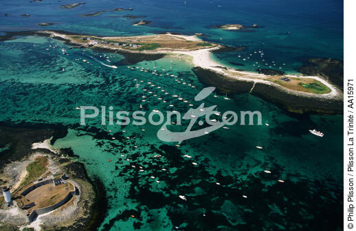 Les Glénan. - © Philip Plisson / Plisson La Trinité / AA15971 - Nos reportages photos - Fort Cigogne