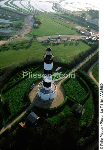Le phare de Chassiron sur l'île d'Oléron. - © Philip Plisson / Plisson La Trinité / AA15980 - Nos reportages photos - Chassiron