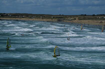 Windsurfing in Erdeven. © Guillaume Plisson / Plisson La Trinité / AA16029 - Photo Galleries - Sea