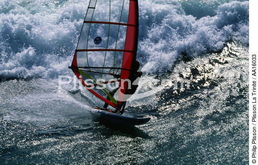 Planche à voile à Erdeven. - © Philip Plisson / Plisson La Trinité / AA16033 - Nos reportages photos - Planche à voile