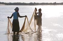 Morondava © Philip Plisson / Plisson La Trinité / AA16298 - Photo Galleries - Fishing nets