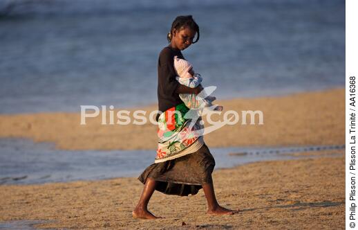 Belo sur mer - © Philip Plisson / Plisson La Trinité / AA16368 - Photo Galleries - Town [Madagascar]