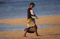 Belo sur mer © Philip Plisson / Plisson La Trinité / AA16368 - Photo Galleries - Town [Madagascar]