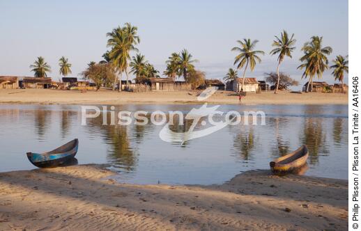 Belo sur mer - © Philip Plisson / Plisson La Trinité / AA16406 - Photo Galleries - Town [Madagascar]
