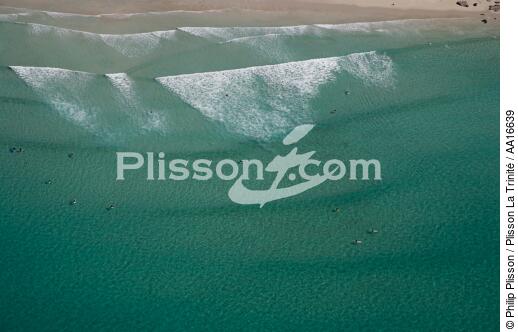Whitesand Bay, England - © Philip Plisson / Plisson La Trinité / AA16639 - Photo Galleries - Cornwall