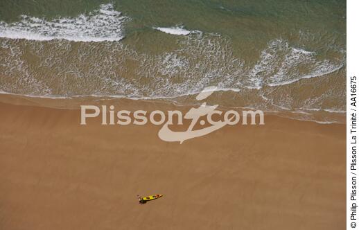 England - © Philip Plisson / Plisson La Trinité / AA16675 - Photo Galleries - Beach