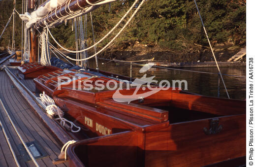 Pen-Duick sur L'Odet - © Philip Plisson / Plisson La Trinité / AA16738 - Nos reportages photos - Cotre aurique