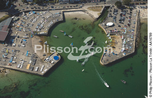 Carnac plage Yacht Club - © Philip Plisson / Plisson La Trinité / AA16789 - Photo Galleries - Carnac