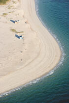 La plage des Grands Sables à Groix, la seule plage convexe d'Europe. © Philip Plisson / Plisson La Trinité / AA16880 - Nos reportages photos - Ile [56]